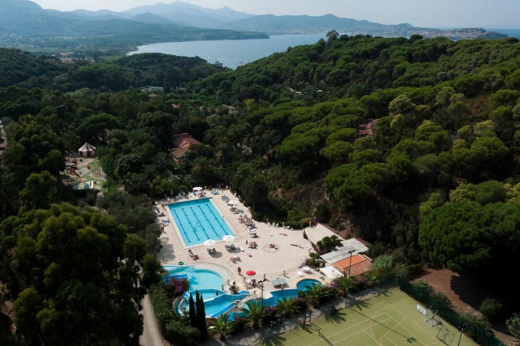 Camping Village Rosselba Le Palme Portoferraio Exterior foto